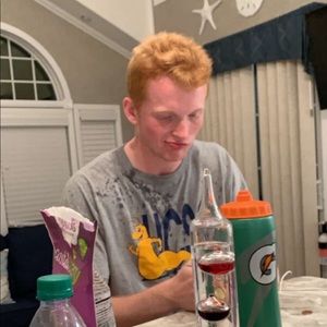 Meet your Posher, Logan